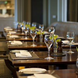 Hospitality Management Studies - Food and Beverage Services course image