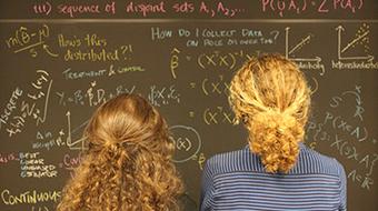 Data Analysis for Social Scientists course image