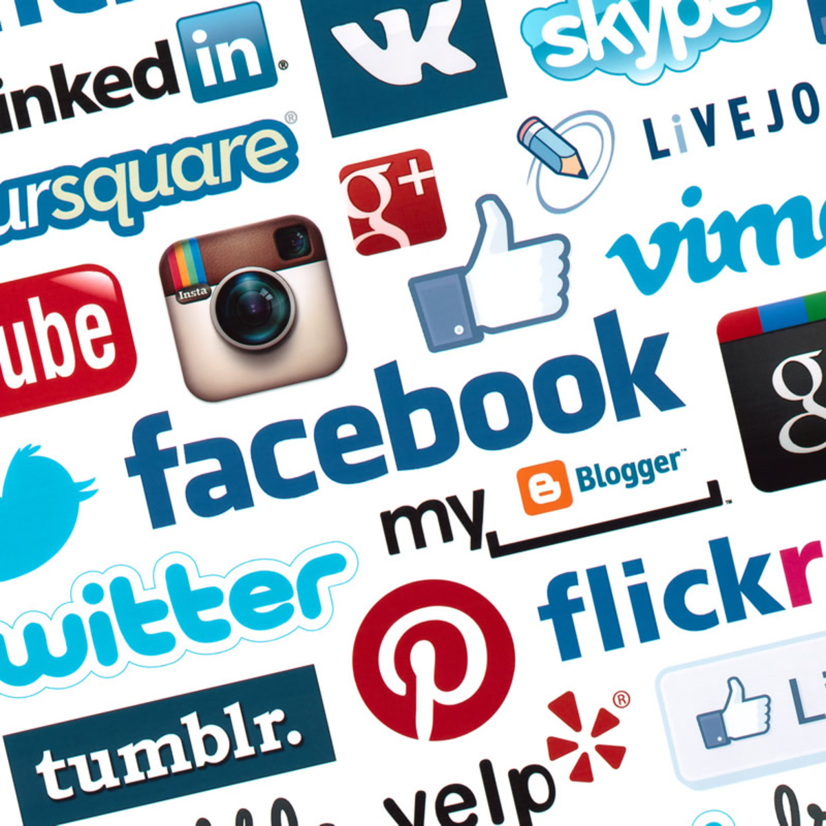 Beneficios y características de las redes sociales más significativas course image