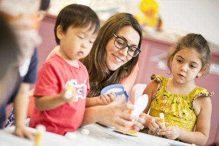 English in Early Childhood: Language Learning and Development course image