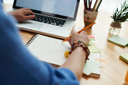 An Intermediate Guide to Writing in English for University Study course image